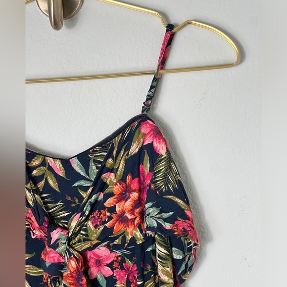 EUC AE Floral Tropical Capri Wide Leg Jumpsuit Removable Straps Size Small - Picture 9 of 16